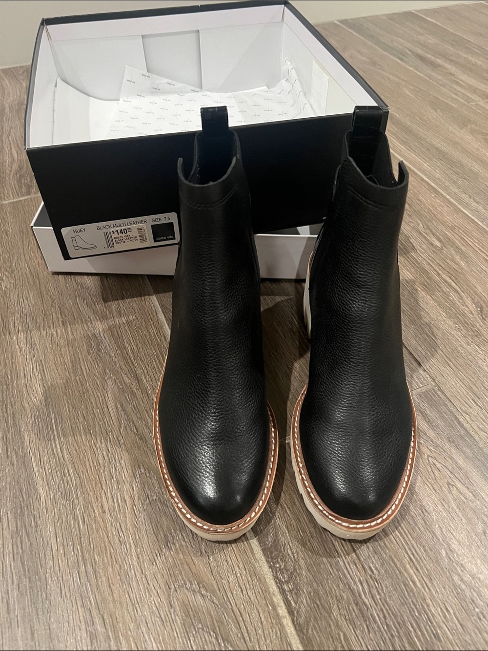 Dolce Vita Black Leather Chelsea Ankle Boots with Cream Lug Sole NEVER WORN